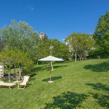 Villa Bruna Montefeltro, Indipendente Circondata Da Un Grande Giardino Perticara