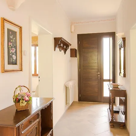 Villa Bruna Montefeltro, Indipendente Circondata Da Un Grande Giardino