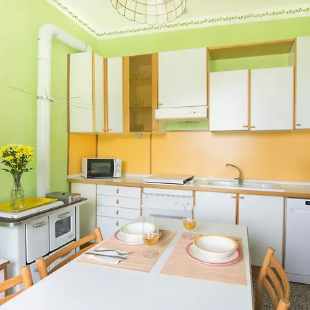 Villa Bruna Montefeltro, Indipendente Circondata Da Un Grande Giardino